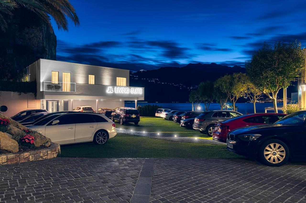 Castello Front 4*