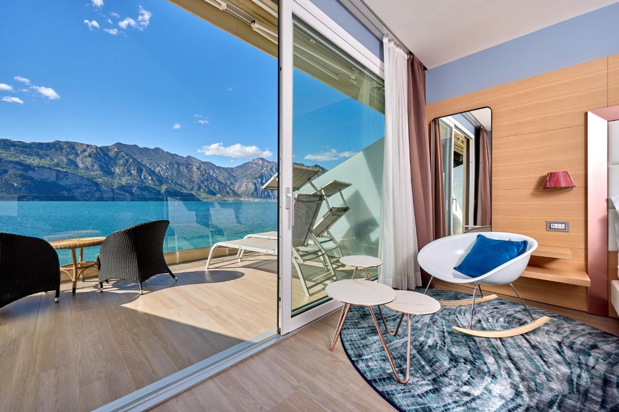 Castello Front 4* Malcesine